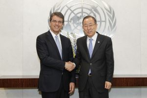 VN Sectretaris-generaal Ban Ki-moon en WTO Directeur-generaal Roberto Azevêdo – UN Photo/582631